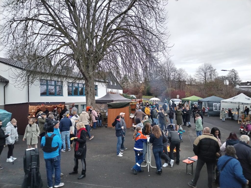 PHOTO 2025 12 02 18 58 10 (5)